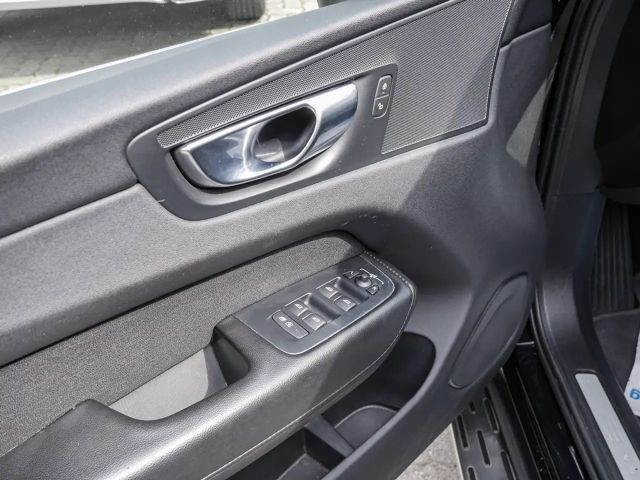 Volvo XC60 AWD Momentum