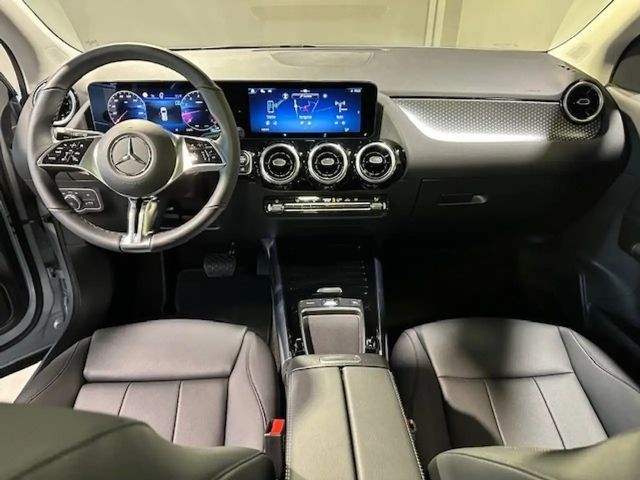 Mercedes-Benz GLA 220 4MATIC Progressive