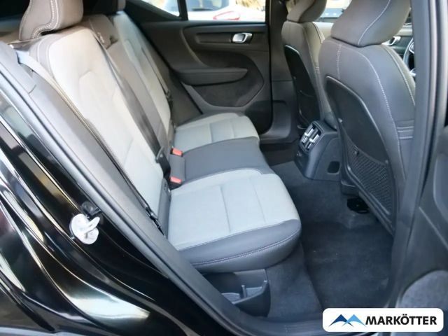 Volvo XC40 Core Recharge T4