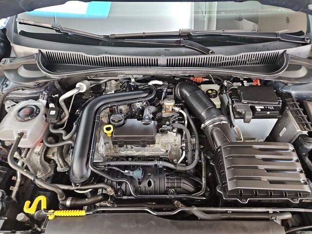 Volkswagen Polo 1.0 TSI DSG R-Line