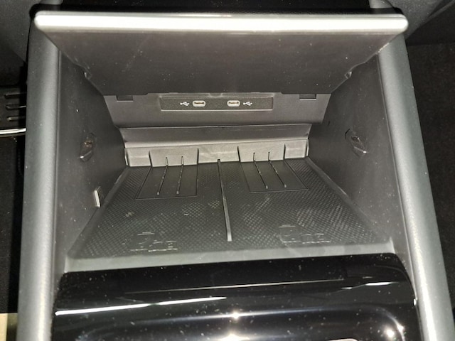 Volkswagen Tiguan 2.0 TDI IQ.Drive R-Line