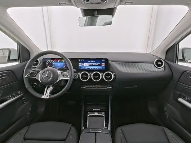 Mercedes-Benz B 200 Progressive Sedan