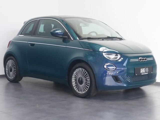 Fiat 500e 87KW/42kWh/DC-LADEN/CARPLAY/DAB/SOH/KAMERA