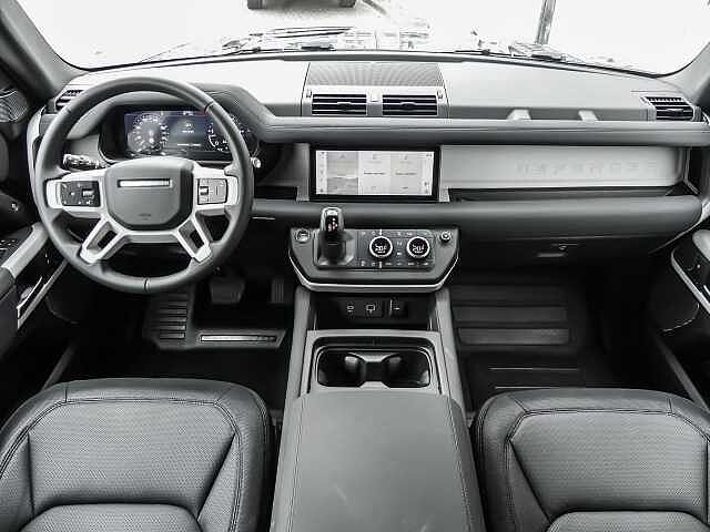 Land Rover Defender 90 Dynamic SE