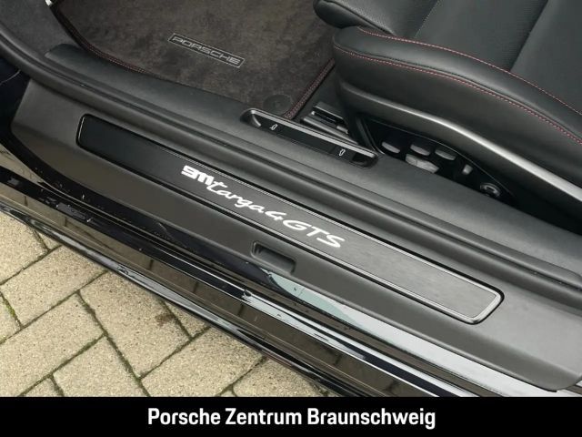 Porsche 992 4 Coupé GTS Targa