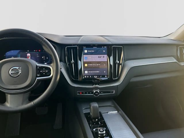 Volvo XC60 AWD Dark Plus