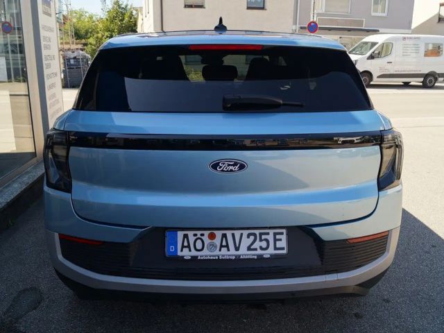 Ford Explorer Premium RWD