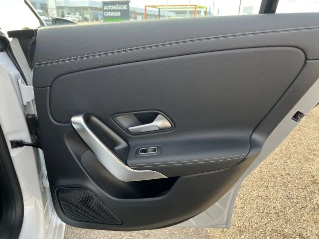 Mercedes-Benz CLA 200 Shooting Brake