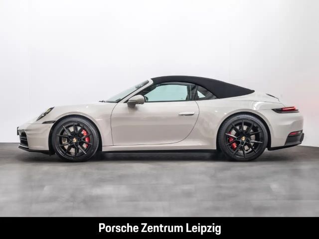 Porsche 992 Cabrio Carrera S