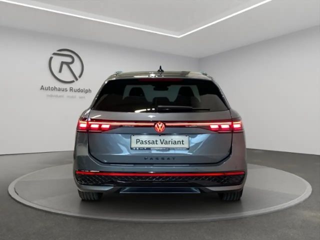 Volkswagen Passat 1.5 eTSI DSG R-Line Variant