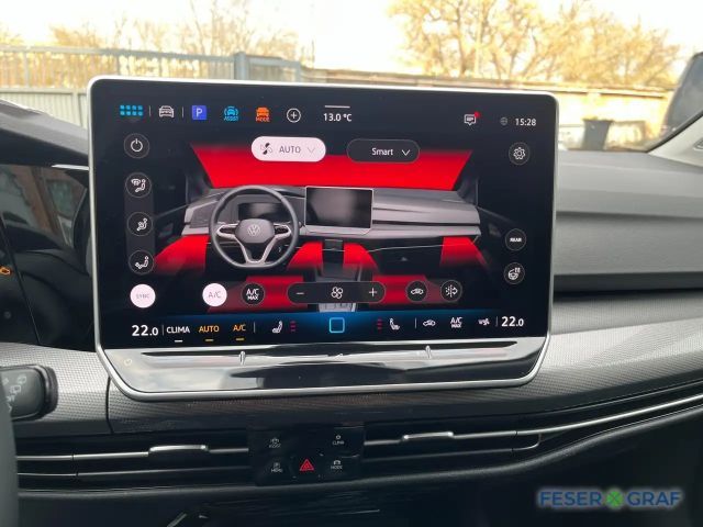 Volkswagen Golf Style