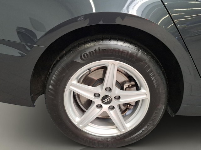 Audi A4 30 TDI S-Tronic Sedan