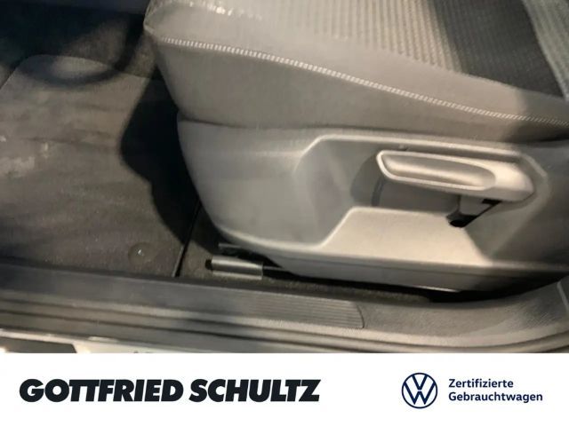 Volkswagen T-Roc ACTIVE TSI NAVI EINPARKHILFE ACC LED SITZHEIZUNG