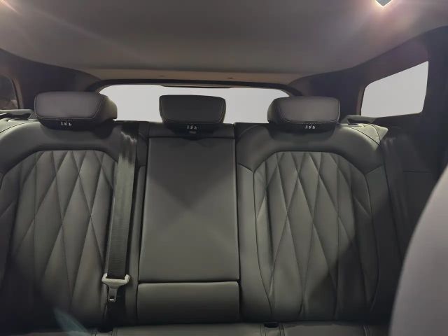 Ford Explorer Premium RWD