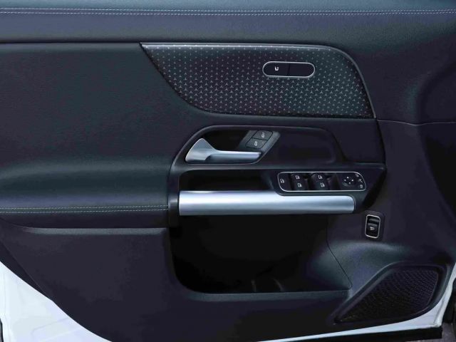 Mercedes-Benz GLA 180 Progressive