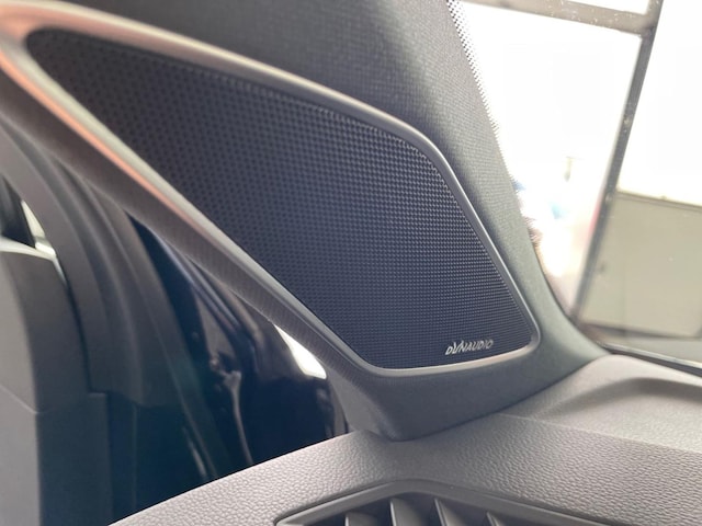 Volkswagen Touareg DSG R-Line Sound