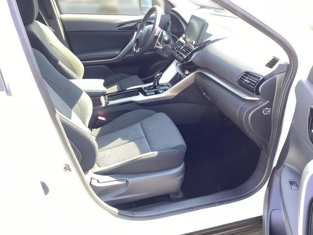 Mitsubishi Eclipse Cross Basis 2.4  Automatik TEMP KAM SHZ