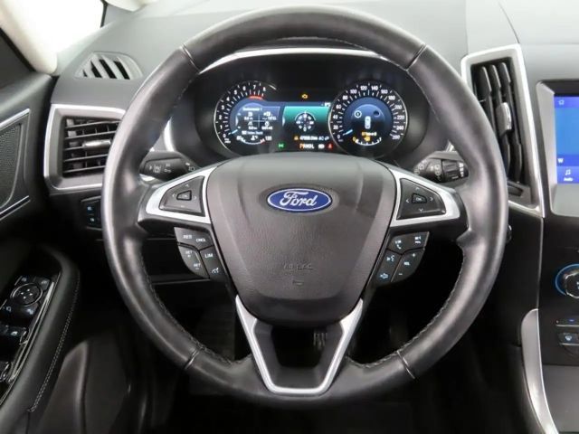 Ford S-Max Titanium