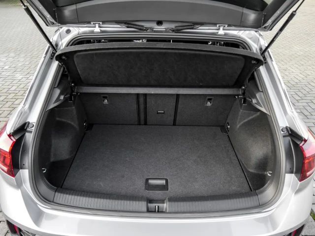 Volkswagen T-Roc 1.5 TSI DSG R-Line