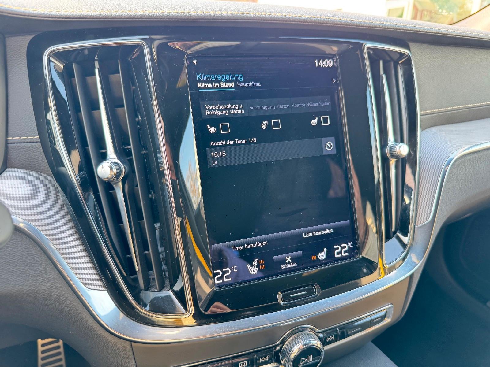 Volvo V60 AWD Polestar Recharge T8