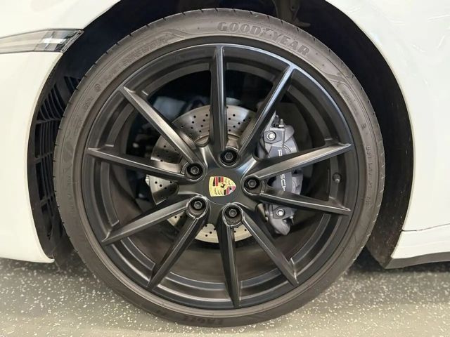 Porsche 911 4 Cabrio Targa