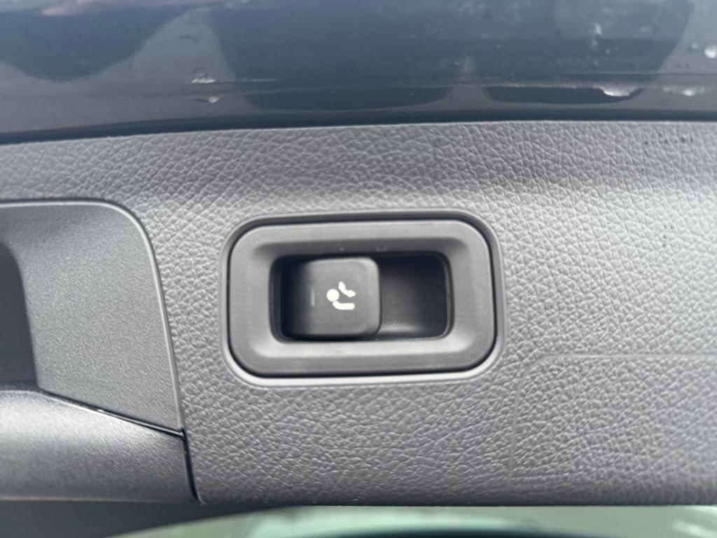 Mercedes-Benz A 250 A 250 e