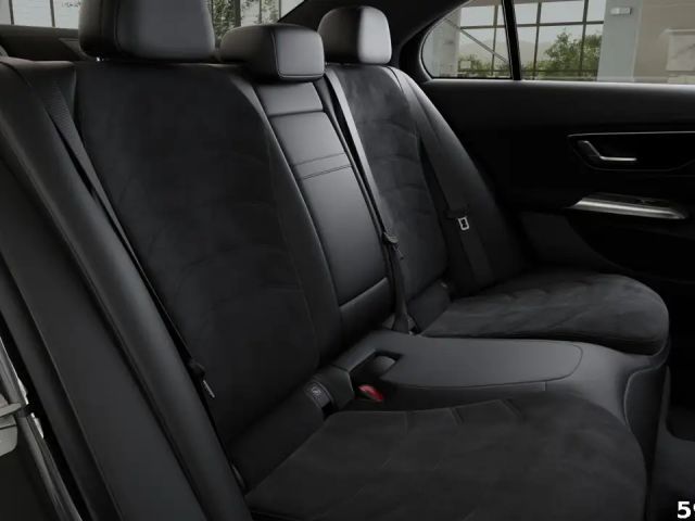 Mercedes-Benz E 200 AMG Line Sedan