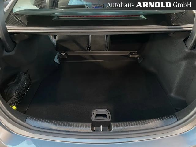 Mercedes-Benz C 180 AVANTGARDE Sedan