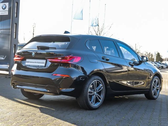 BMW 118 118i Sedan Sport Line