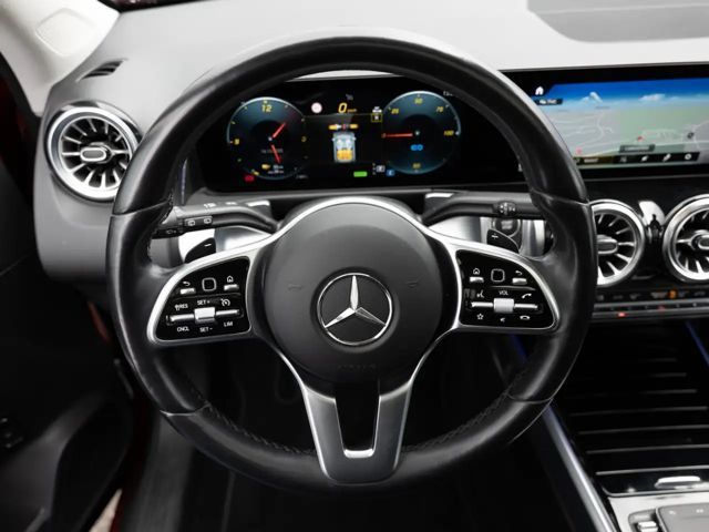 Mercedes-Benz EQB 300 4MATIC Progressive