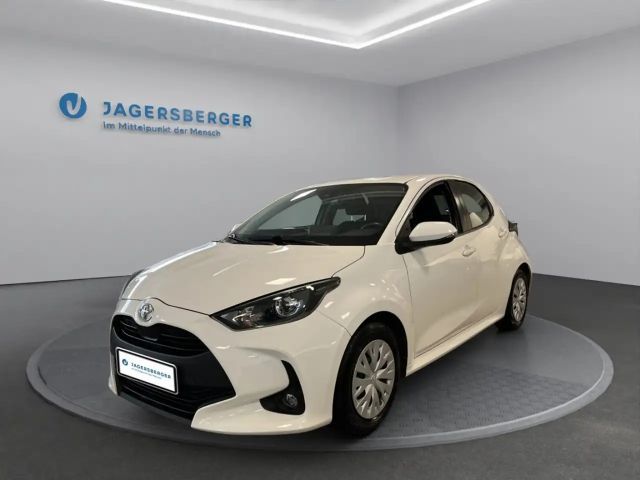 Toyota Yaris Active VVT-i