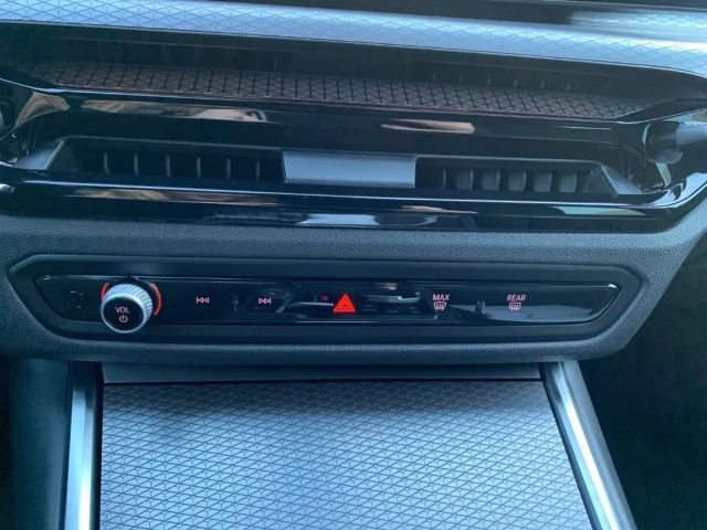 BMW 318 318i M-Sport Sedan Touring