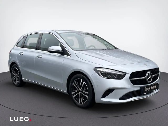 Mercedes-Benz B 200 Progressive Sedan