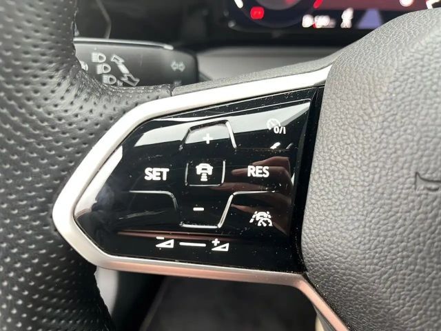 Volkswagen Golf 2.0 TSI GTI IQ.Drive