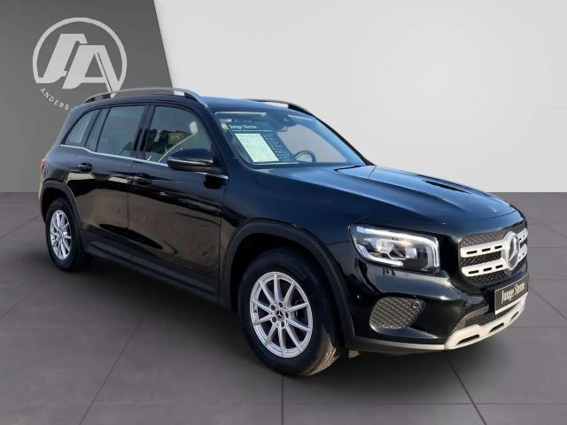 Mercedes-Benz GLB 200 4MATIC GLB 200 d