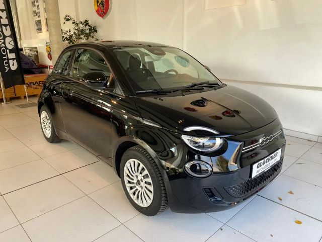 Fiat 500e 500 e   Komfortpaket/ Allwetterreifen