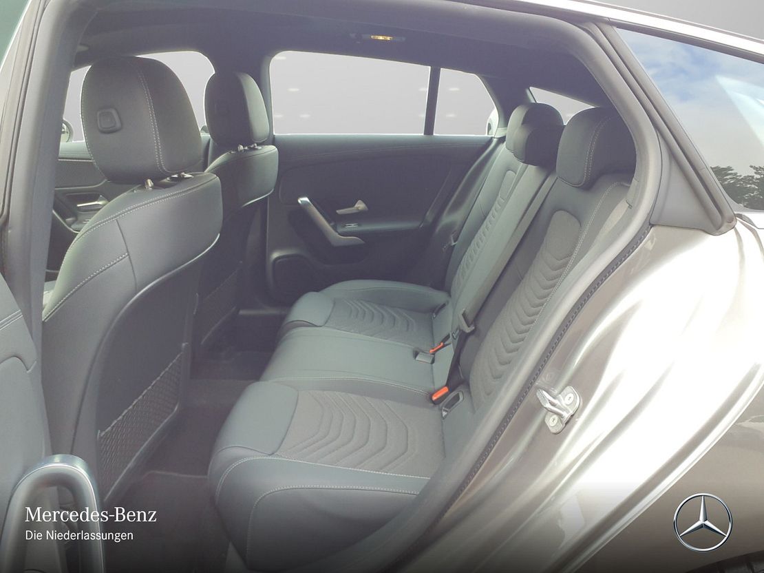 Mercedes-Benz CLA 180 Shooting Brake