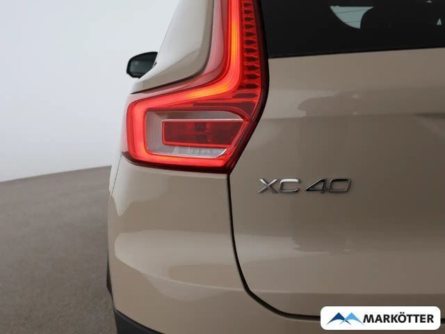 Volvo XC40 Dark Plus