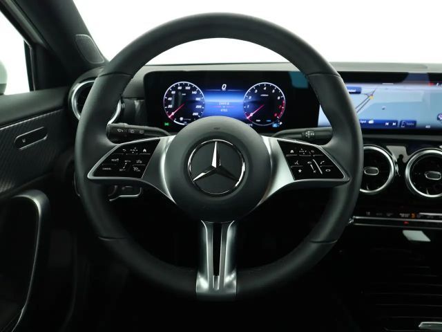 Mercedes-Benz A 180 Progressive