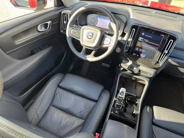 Volvo XC40 Dark Plus T5