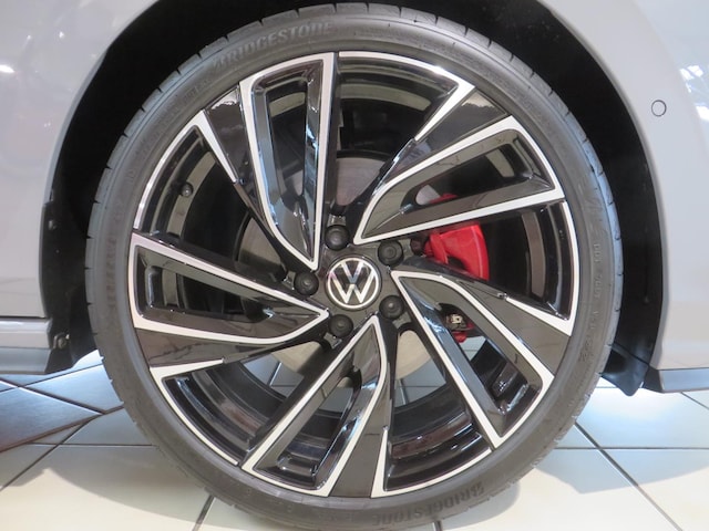 Volkswagen Golf 2.0 TDI DSG Golf VIII