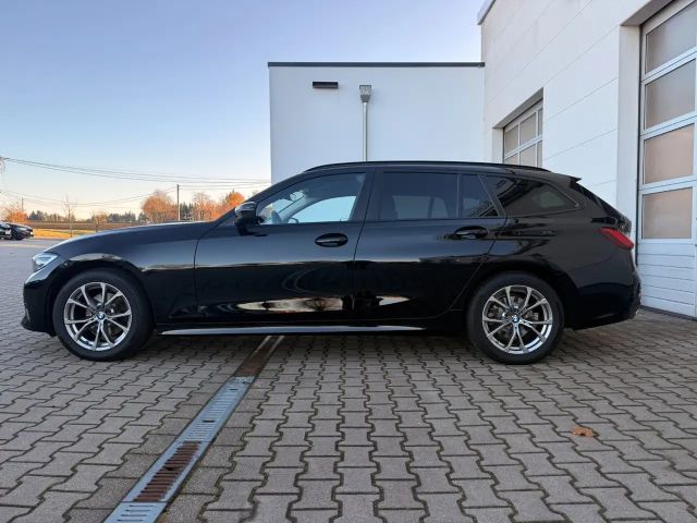 BMW 320 320d Touring xDrive
