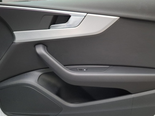 Audi A4 45 TFSI Avant Quattro S-Tronic