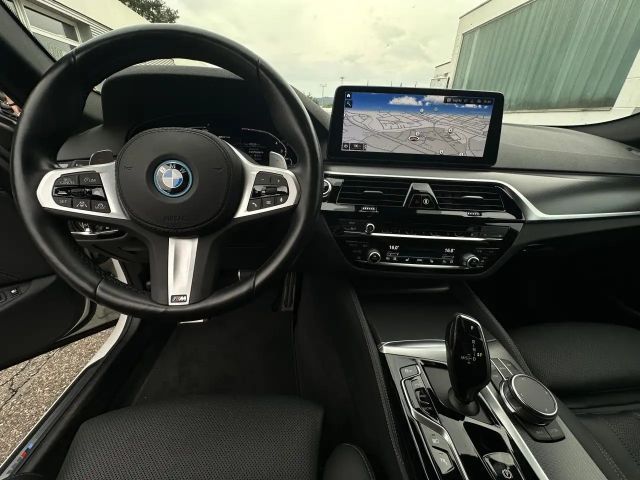 BMW 530 530e M-Sport Touring