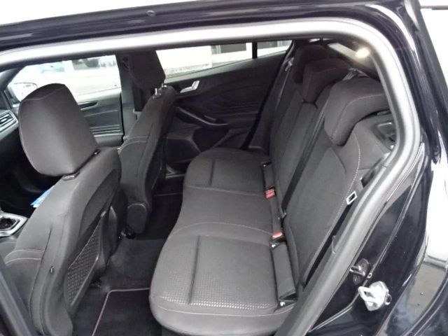 Ford Focus EcoBoost ST Line