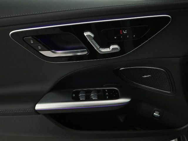 Mercedes-Benz C 220 AMG Line C 220 d Sedan