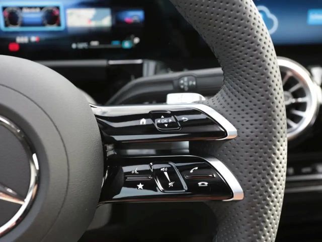 Mercedes-Benz GLA 200 AMG Line