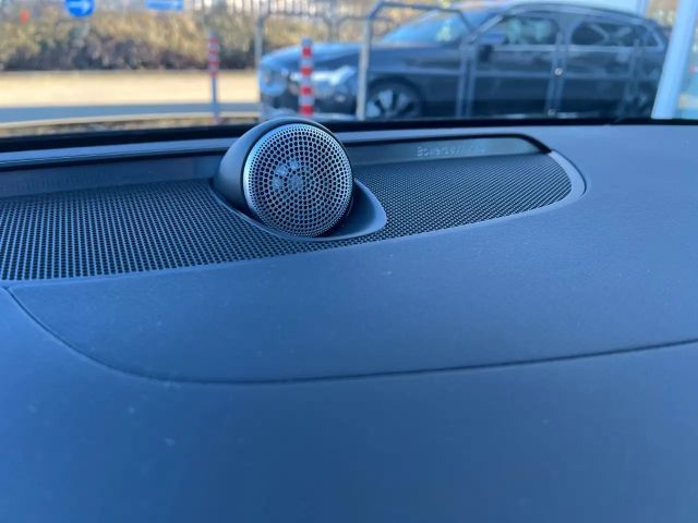 Volvo V60 Dark Ultra