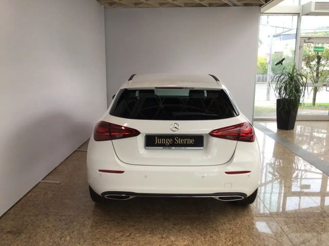 Mercedes-Benz A 180 Progressive