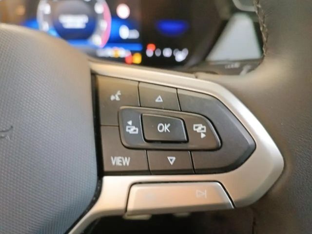 Volkswagen Touran 1.5 TSI DSG IQ.Drive